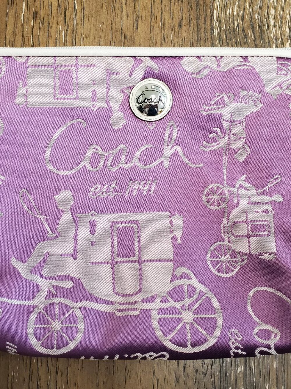 Coach "Horse & Carriage" Pouch